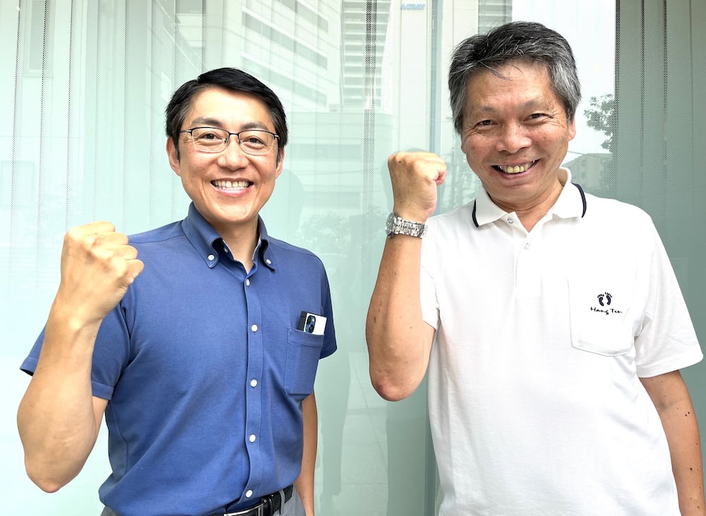 横浜不動産売却|無事売却後に遠藤様とツーショット撮影