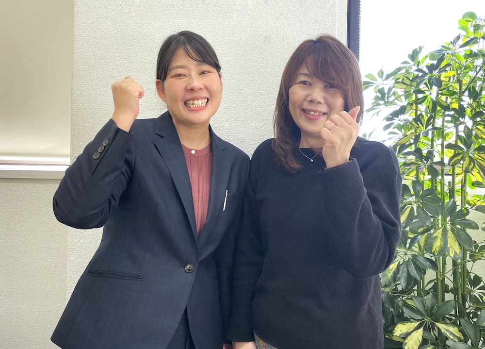 横浜不動産売却｜購入後に佐藤様と記念撮影