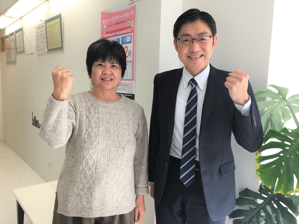 売却完了後にF.S.様と記念撮影!